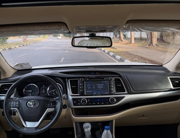 2016 TOYOTA HIGHLANDER XLE – FOREIGN USED – Luxury Family SUV, No Fault