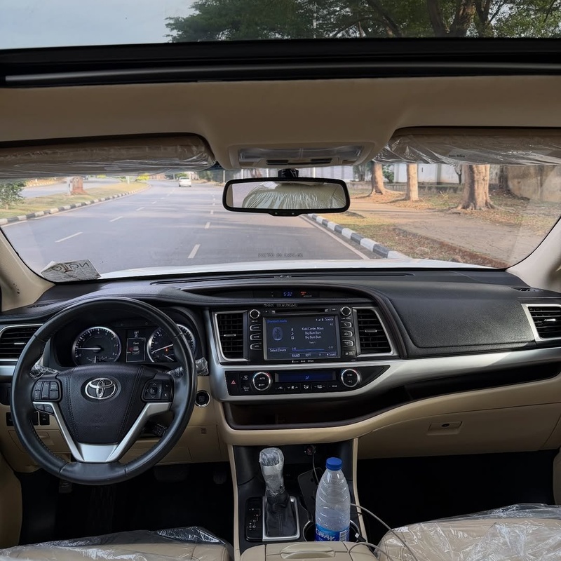 2016 TOYOTA HIGHLANDER XLE – FOREIGN USED – Luxury Family SUV, No Fault image