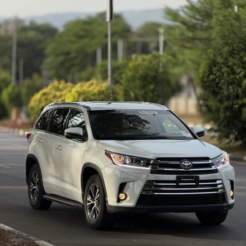 2016 TOYOTA HIGHLANDER XLE – FOREIGN USED – Luxury Family SUV, No Fault