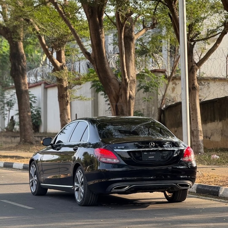 Foreign Used Mercedes Benz C300 2017 for Sale In Abuja image
