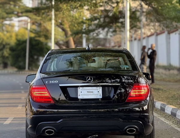 Foreign Used Mercedes Benz C300 2013 model For sale in Abuja