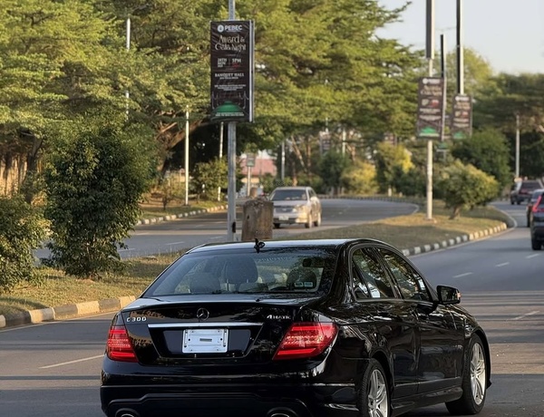 Foreign Used Mercedes Benz C300 2013 model For sale in Abuja