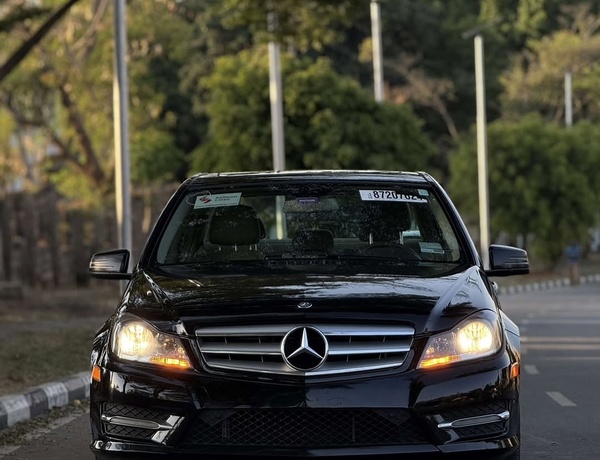 Foreign Used Mercedes Benz C300 2013 model For sale in Abuja