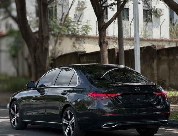 2022 MERCEDES-BENZ C300 – FOREIGN USED | MODERN LUXURY SEDAN 