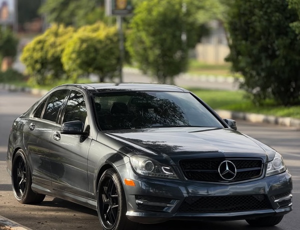 2013 MERCEDES-BENZ C300 – FOREIGN USED | LUXURY EXECUTIVE SEDAN