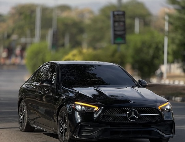 (Bought Brand New) Mercedes Benz C300 2022 model for Sale In Abuja
