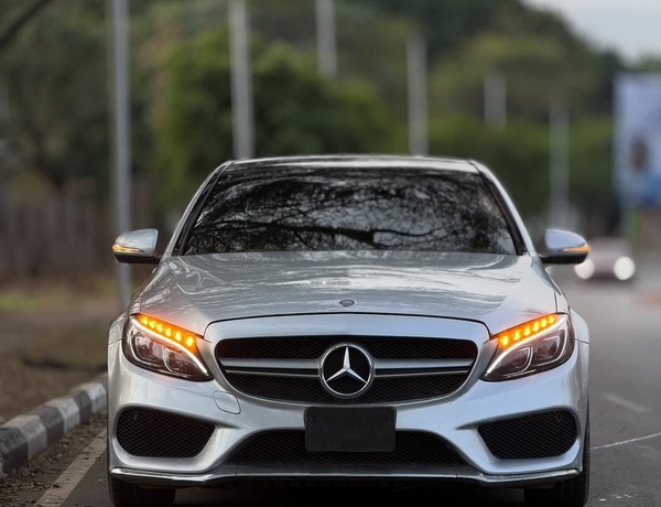 MERCEDES-BENZ C400 2015 4MATIC FOR SALE – FOREIGN USED, CLEAN & SHARP