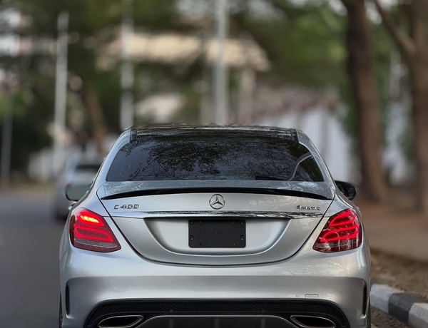 MERCEDES-BENZ C400 2015 4MATIC FOR SALE – FOREIGN USED, CLEAN & SHARP