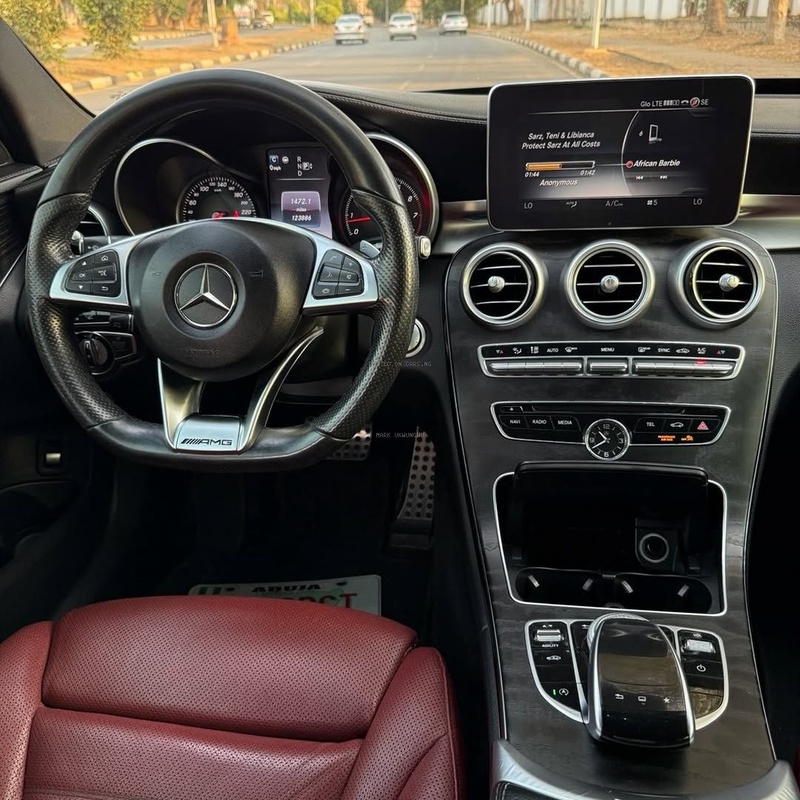 Foreign Used Mercedes-Benz C400  2015 Model for Sale In Abuja image