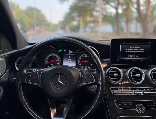 Extremely Super Clean Mercedes Benz C400 2015 for Sale In Abuja