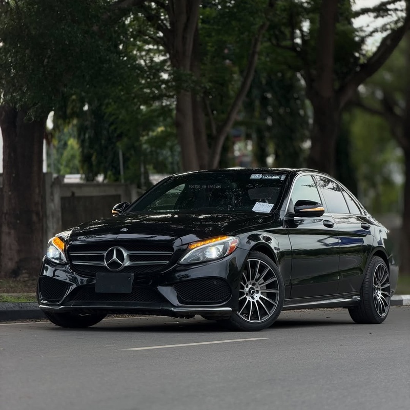 Mercedes-Benz C400 (2015)  Foreign Used 🚗 Luxury, Speed & Smooth Driving Experience image