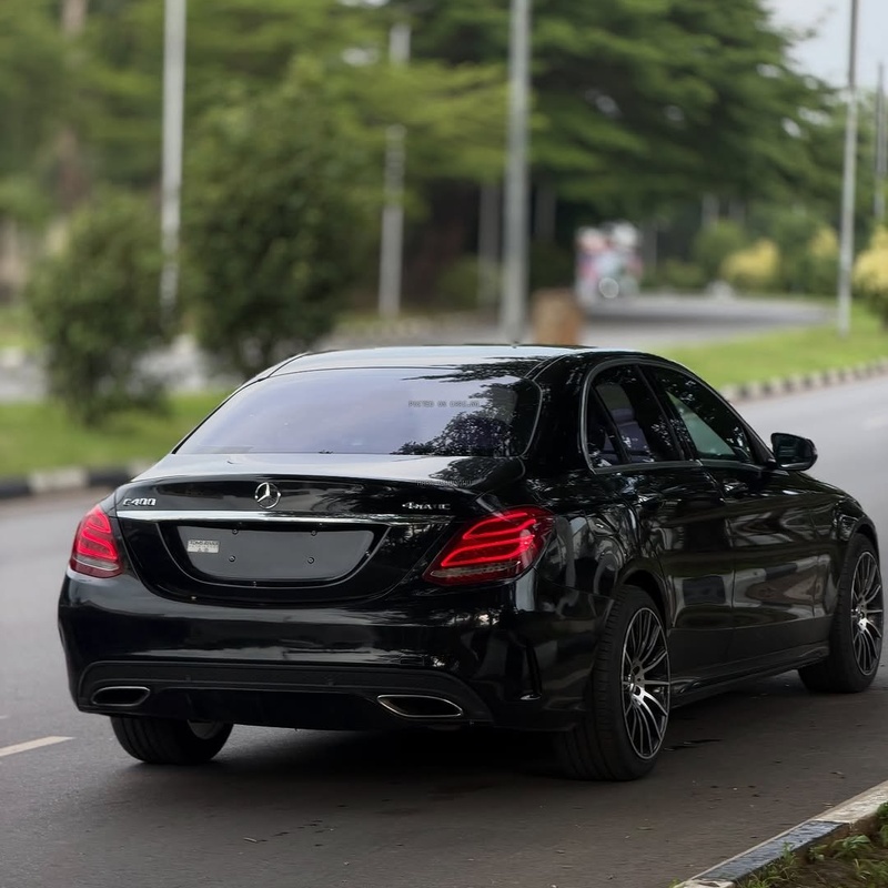 Mercedes-Benz C400 (2015)  Foreign Used 🚗 Luxury, Speed & Smooth Driving Experience image