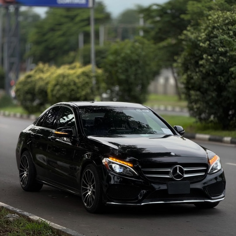 Mercedes-Benz C400 (2015)  Foreign Used 🚗 Luxury, Speed & Smooth Driving Experience image