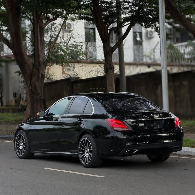 Mercedes-Benz C400 (2015)  Foreign Used 🚗 Luxury, Speed & Smooth Driving Experience image