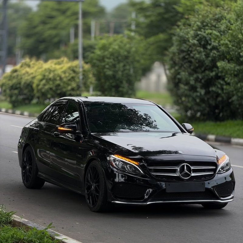 Mercedes-Benz C43 AMG (2017) – Foreign Used  Twin-Turbo Performance, Smooth Ride image