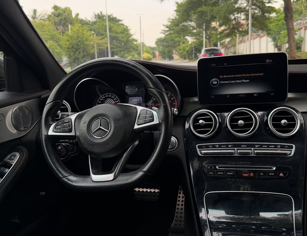 Mercedes-Benz C43 AMG (2017) – Foreign Used  Twin-Turbo Performance, Smooth Ride