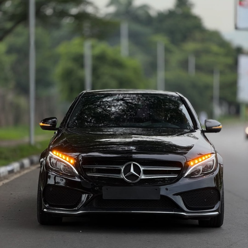 Mercedes-Benz C43 AMG (2017) – Foreign Used  Twin-Turbo Performance, Smooth Ride image