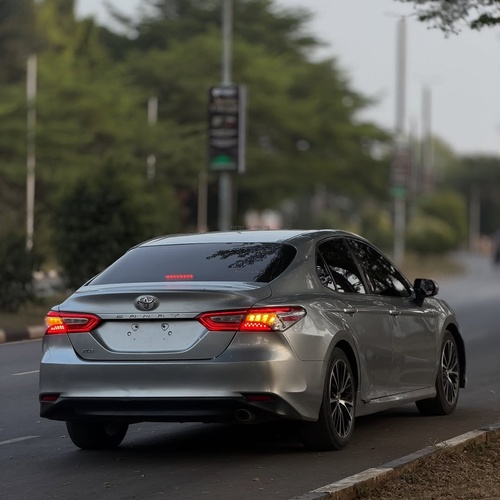 Foreign Used Toyota Camry XLE 2018 Model for Sale In Abuja