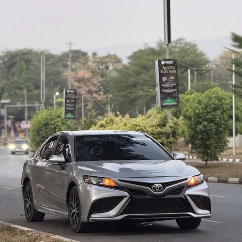 Foreign Used Toyota Camry SE 2022 for Sale In Abuja