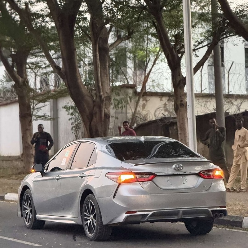 Foreign Used Toyota Camry SE 2022 for Sale In Abuja image