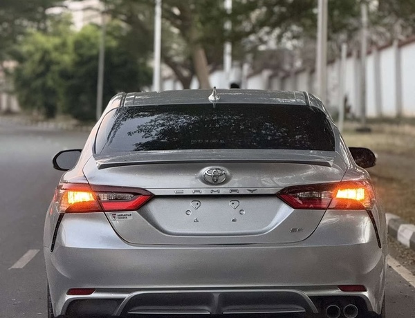 Foreign Used Toyota Camry SE 2022 for Sale In Abuja