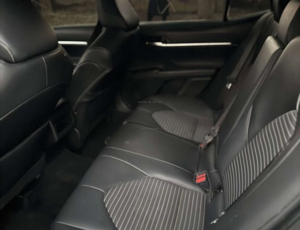 Foreign Used Toyota Camry SE 2022 for Sale In Abuja