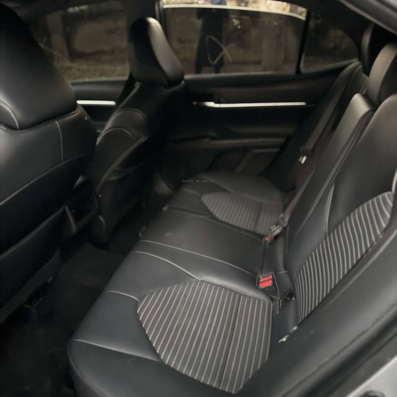 Foreign Used Toyota Camry SE 2022 for Sale In Abuja image