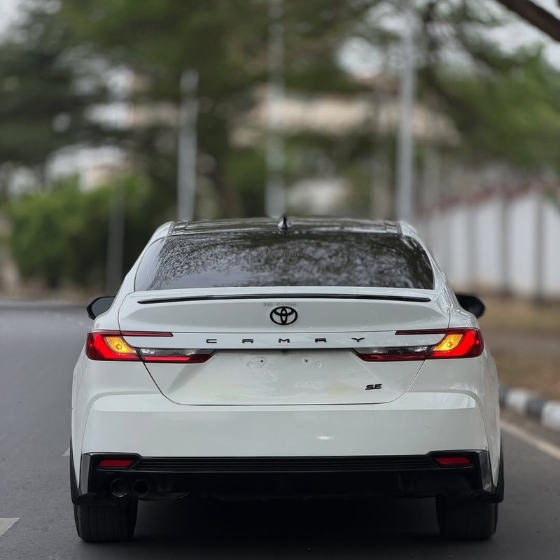 TOYOTA CAMRY HYBRID 2025 FOREIGN USED – FUEL SAVING, VERY SHARP image
