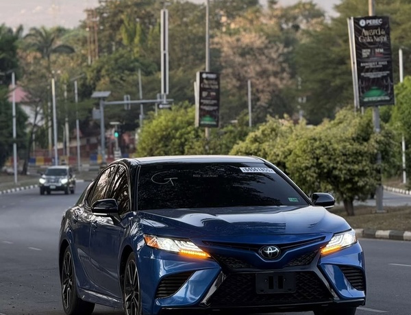 Foreign Used Toyota Camry XSE 2021 model for Sale In Abuja