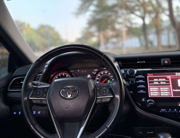 Foreign Used Toyota Camry XSE 2021 model for Sale In Abuja