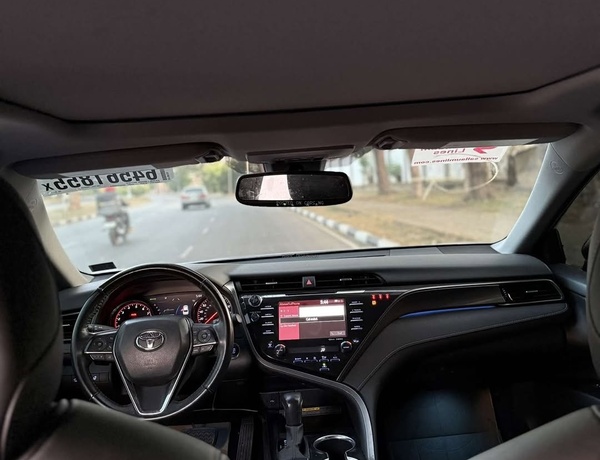 Foreign Used Toyota Camry XSE 2021 model for Sale In Abuja
