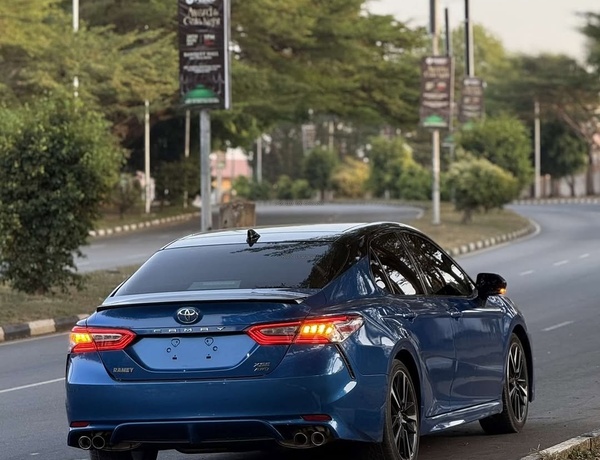 Foreign Used Toyota Camry XSE 2021 model for Sale In Abuja
