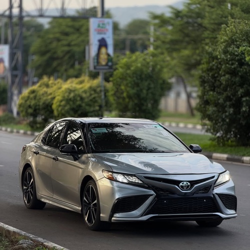 2018 TOYOTA CAMRY XSE – FOREIGN USED | SPORT LUXURY SEDAN