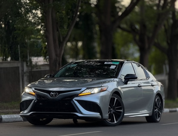 2018 TOYOTA CAMRY XSE – FOREIGN USED | SPORT LUXURY SEDAN