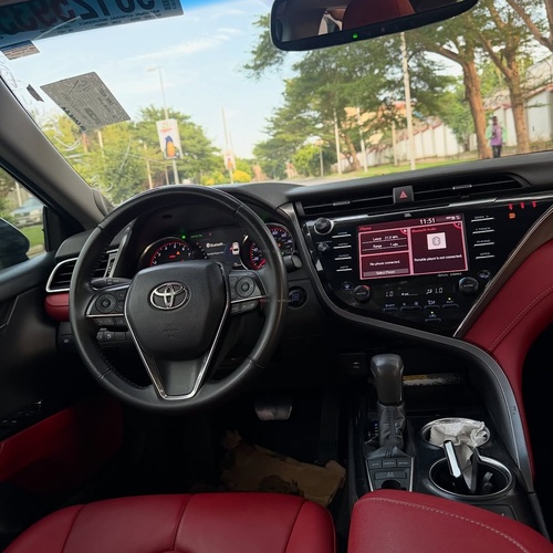 2018 TOYOTA CAMRY XSE – FOREIGN USED | SPORT LUXURY SEDAN