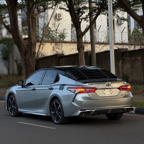 2018 TOYOTA CAMRY XSE – FOREIGN USED | SPORT LUXURY SEDAN