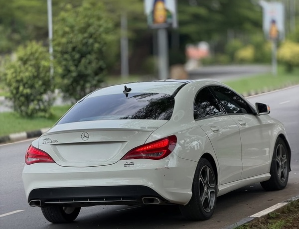 2015 MERCEDES-BENZ CLA250 – FOREIGN USED | SPORT LUXURY COUPE SEDAN