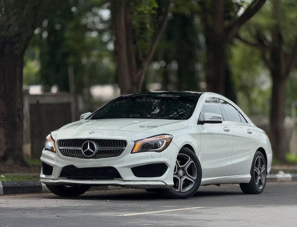 2015 MERCEDES-BENZ CLA250 – FOREIGN USED | SPORT LUXURY COUPE SEDAN