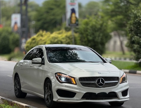 2015 MERCEDES-BENZ CLA250 – FOREIGN USED | SPORT LUXURY COUPE SEDAN