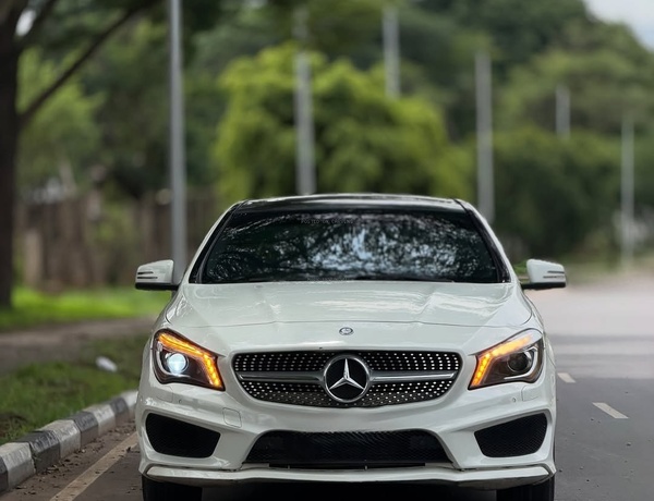 2015 MERCEDES-BENZ CLA250 – FOREIGN USED | SPORT LUXURY COUPE SEDAN
