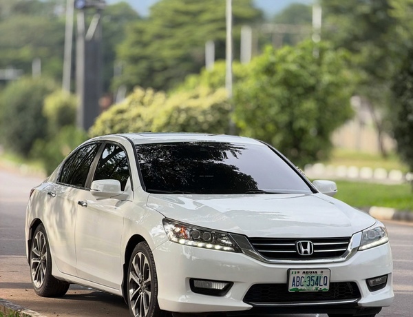 Clean 2014 Honda Accord Touring For Sale