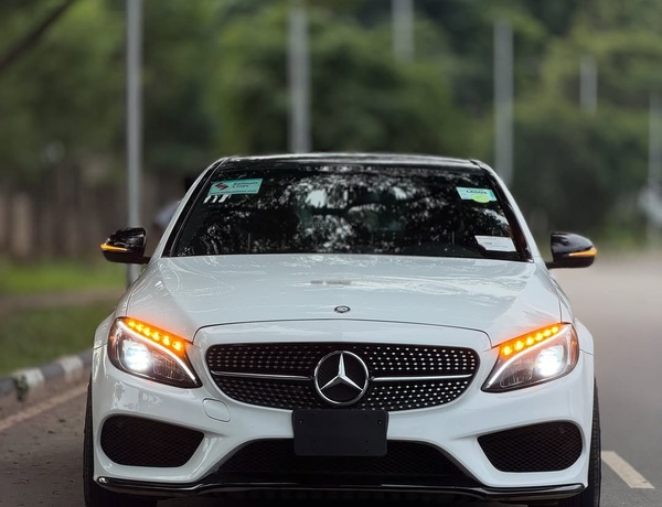 FOREIGN USED MERCEDES-BENZ C450 AMG  FOR SALE