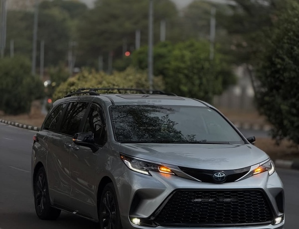 Foreign Used 2023 Toyota Sienna XSE for Sale In Abuja