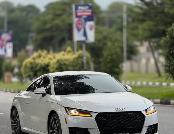 Clean Audi TT Coupe 2016– Sporty Ride | Ready to Drive