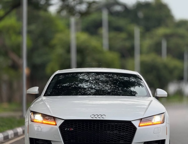 Clean Audi TT Coupe 2016– Sporty Ride | Ready to Drive