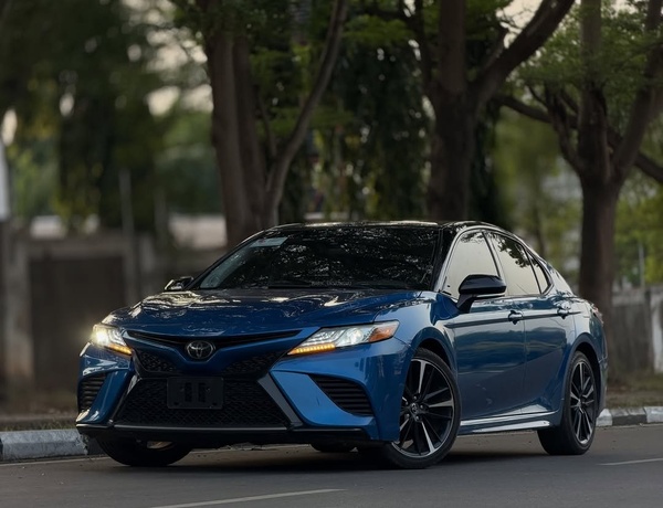 Clean  2019 TOYOTA CAMRY XSE Foreign Used – Engine & Gear Perfect