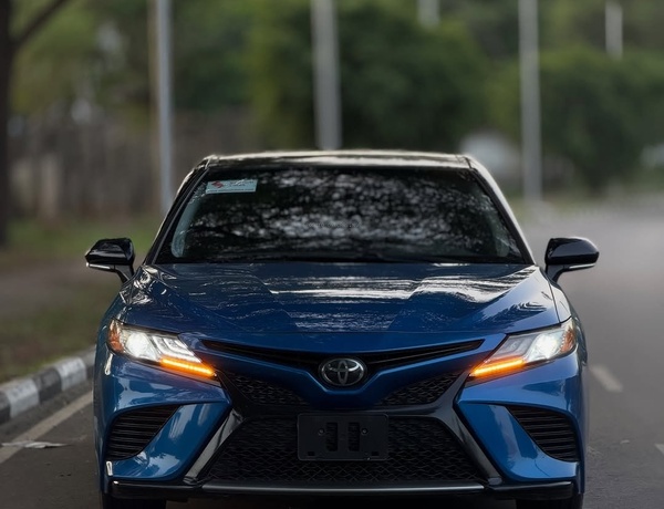 Clean  2019 TOYOTA CAMRY XSE Foreign Used – Engine & Gear Perfect