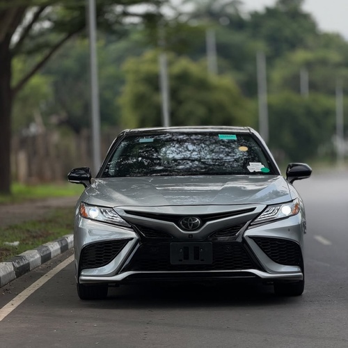 Clean Camry XSE Foreign Used – Sport Edition Sedan