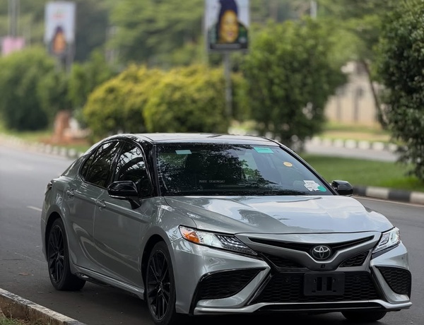 2021 TOYOTA CAMRY XSE – FOREIGN USED | SPORT LUXURY SEDAN