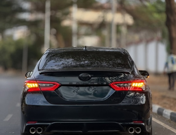 Foreign Used Toyota Camry XSE 2022 for Sale In Abuja